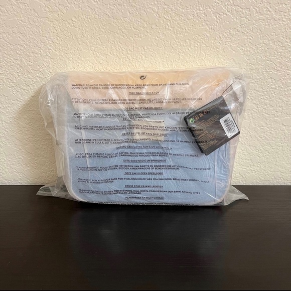 NWT Loungefly Disney Princess Books Classics Crossbody - Picture 2 of 3